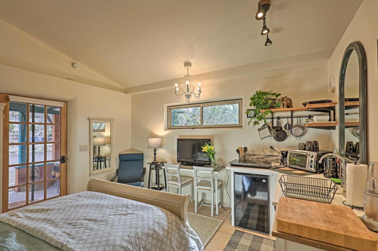 Casa Paloma 1 - Artsy Studio With Hot Tub Access! Patagonia Bagian luar foto